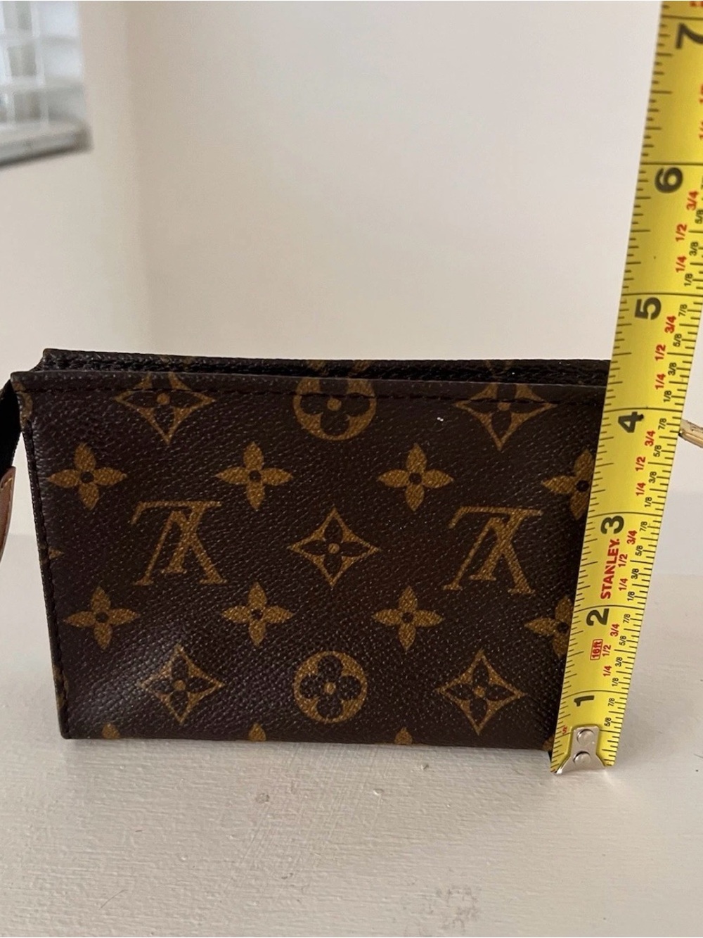 Louis Vuitton Monogram Canvas Cosmetic Pouch 15 - Picture 8 of 8